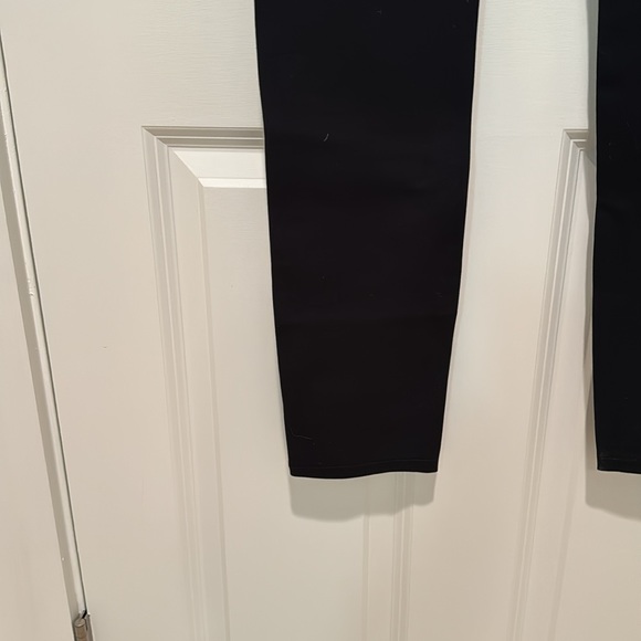 SPANX New Black Leggings/Pants Size M/M-NWT - Picture 9 of 10